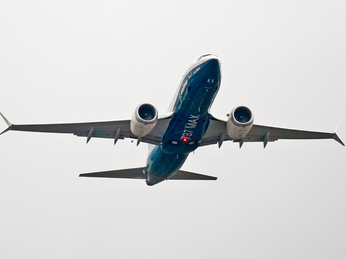 Faa Clears Boeing 737 Max To Fly Again 5945