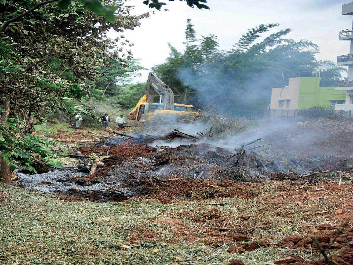 B'luru: This lake’s waste is now a 'burning' issue