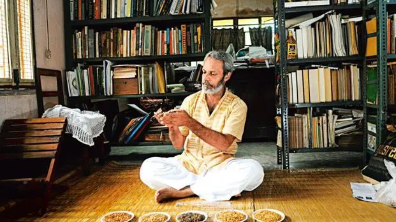 Vrihi received the National Plant Genome Saviour Award from the Plant Variety Protection and Farmers' Rights Authority, Government of India, in February 2009.