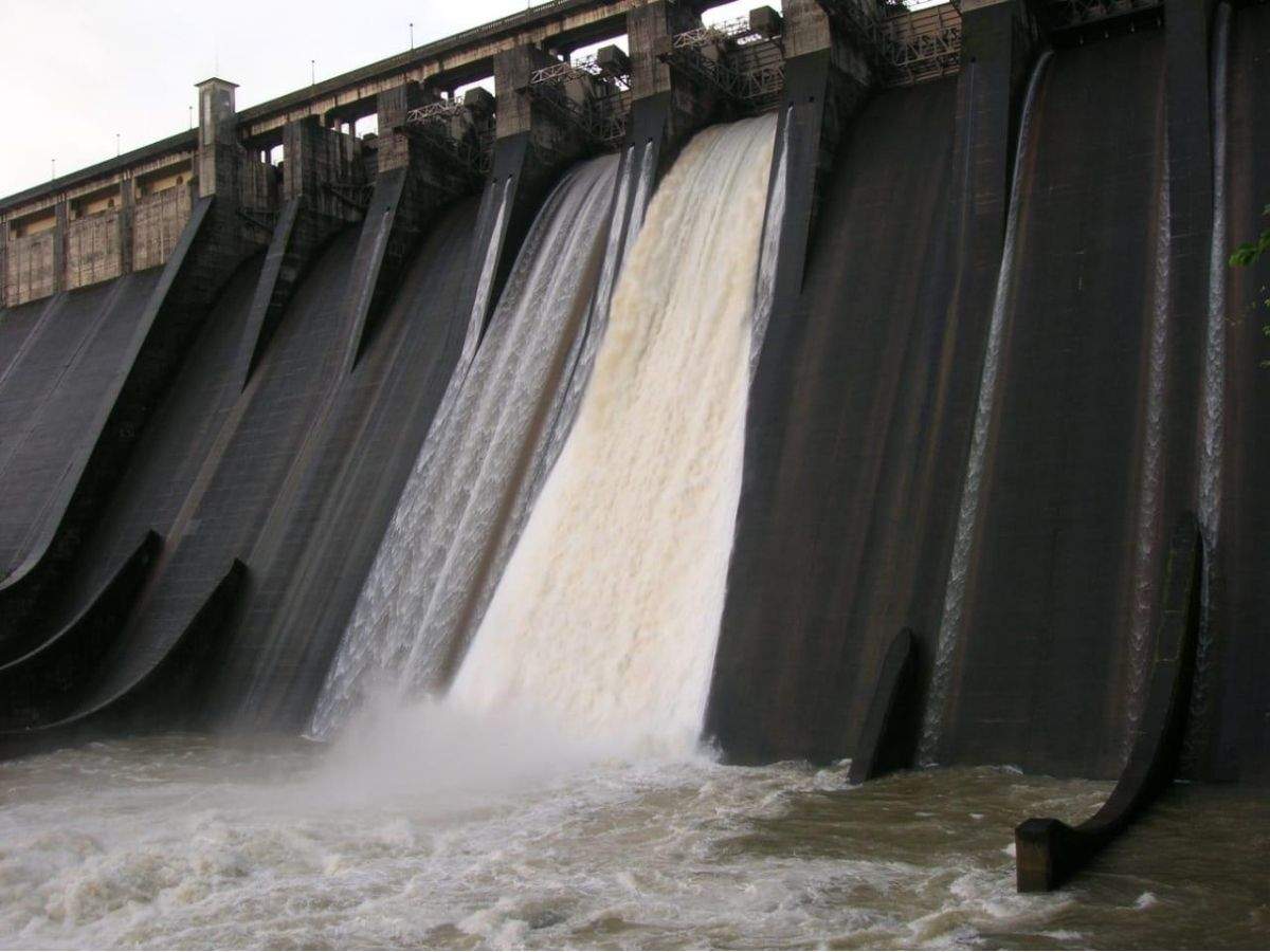 Mumbai: Modak Sagar lake starts overflowing, but water cut remains