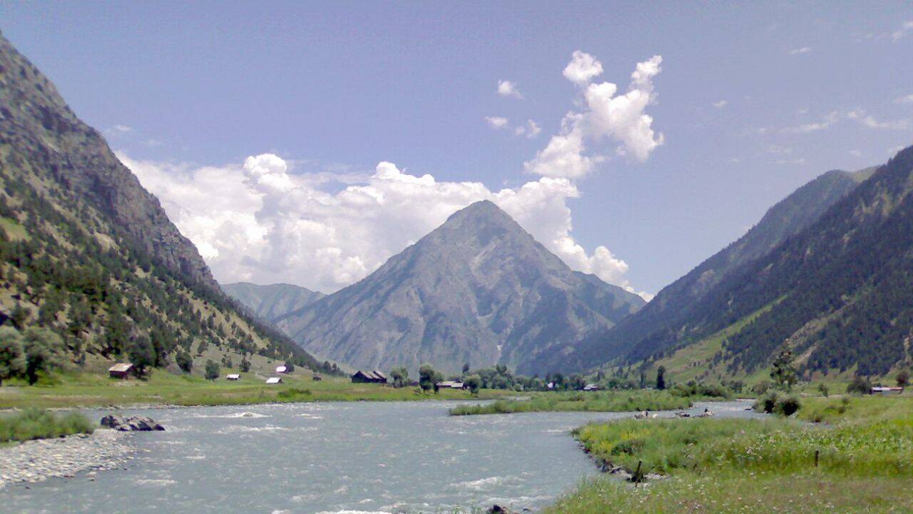 Habba Khatoon Peak<br>