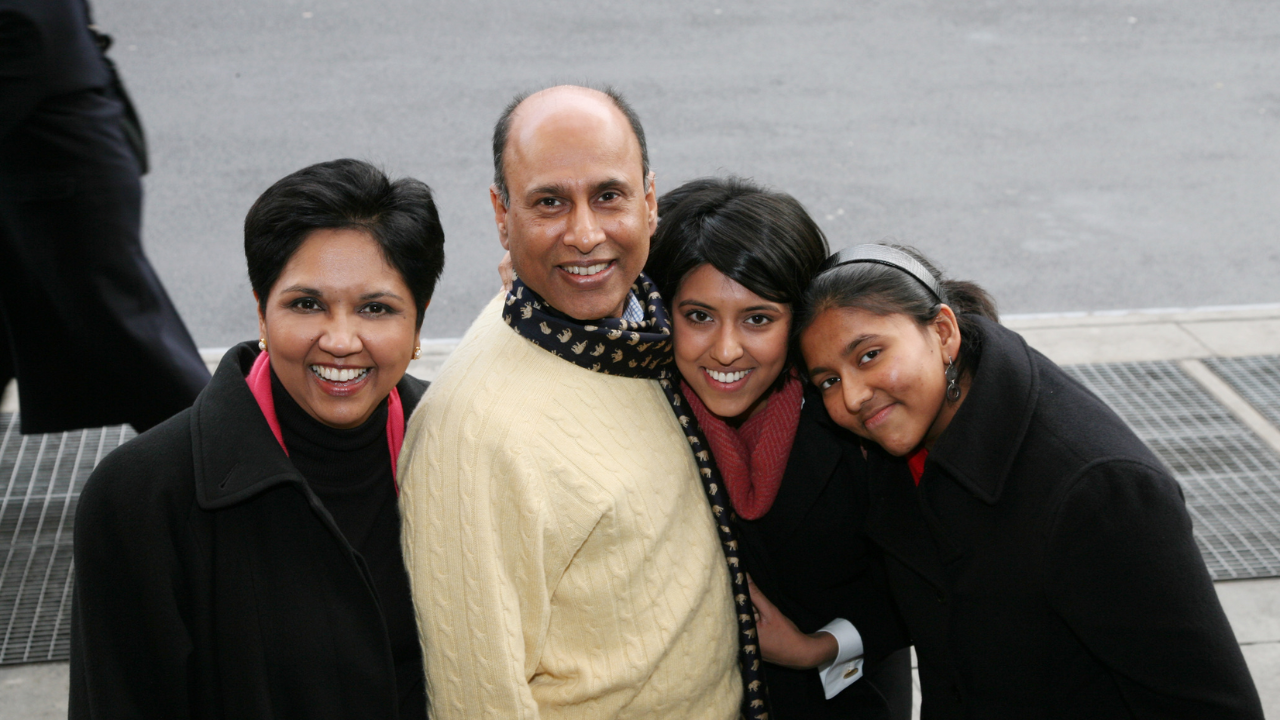 Indra with her family. (Photo credit: www.indranooyi.com)