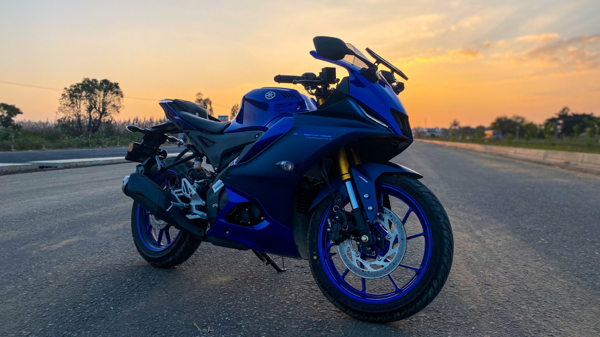 2021 Yamaha YZF-R15 V4 review: Fun on two wheels - Times of India