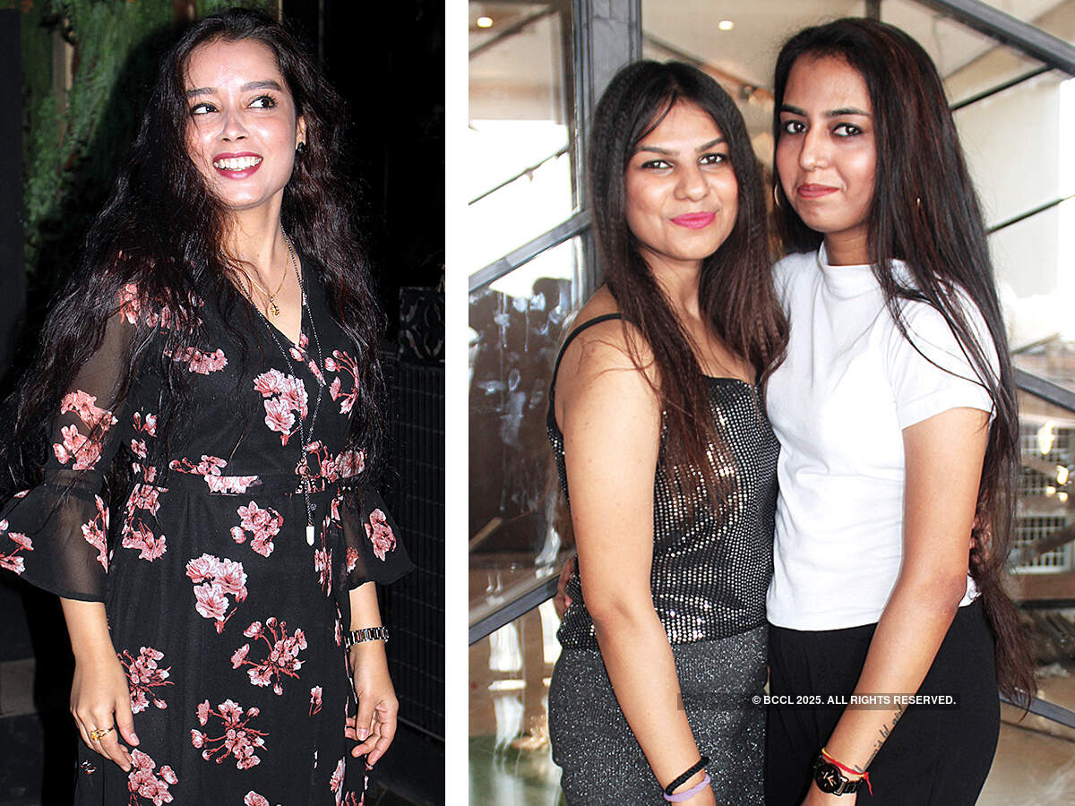 (L) Shruti (R) Vaishali and Vinisha (BCCL/ Arvind Kumar)