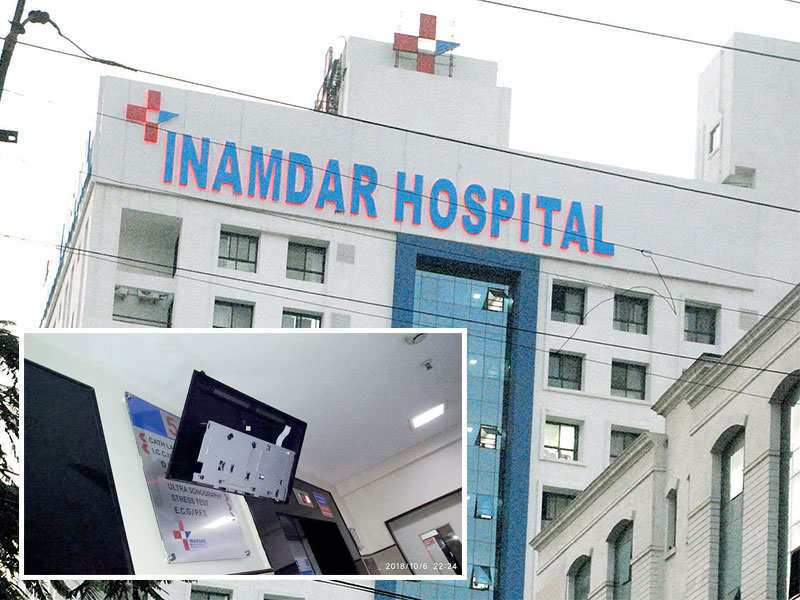 500 Men Vandalise Inamdar Hospital After Patient S Death