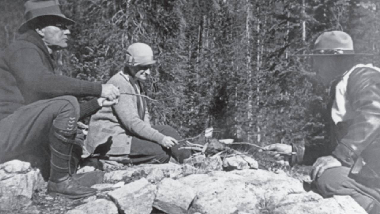 John D. Rockefeller, Jr (left), wife Abby (center), and Superintendent Woodring (right) on a visit to Jackson Hole. (Picture: NPS)