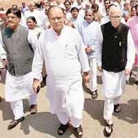 BJP Takes Lokayukta Row To Prez