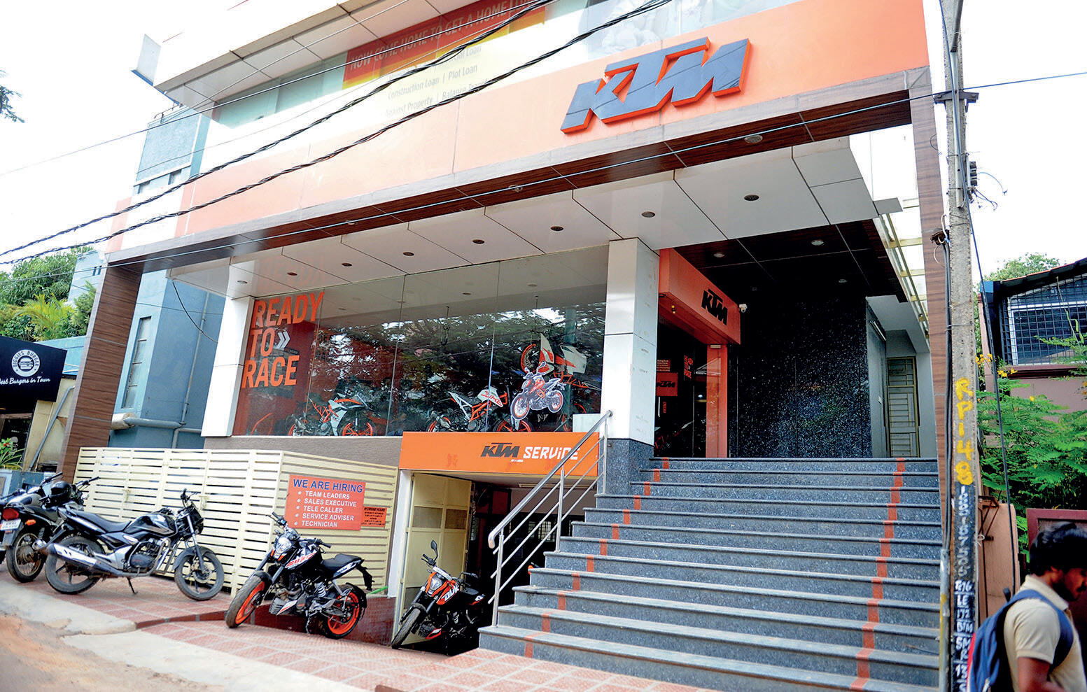 royal enfield btm showroom