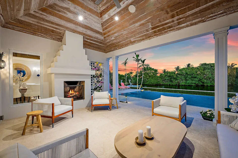 ​<strong>Palm Beach couple makes a $16.4 million gain on renovated Everglades Island estate</strong>​
