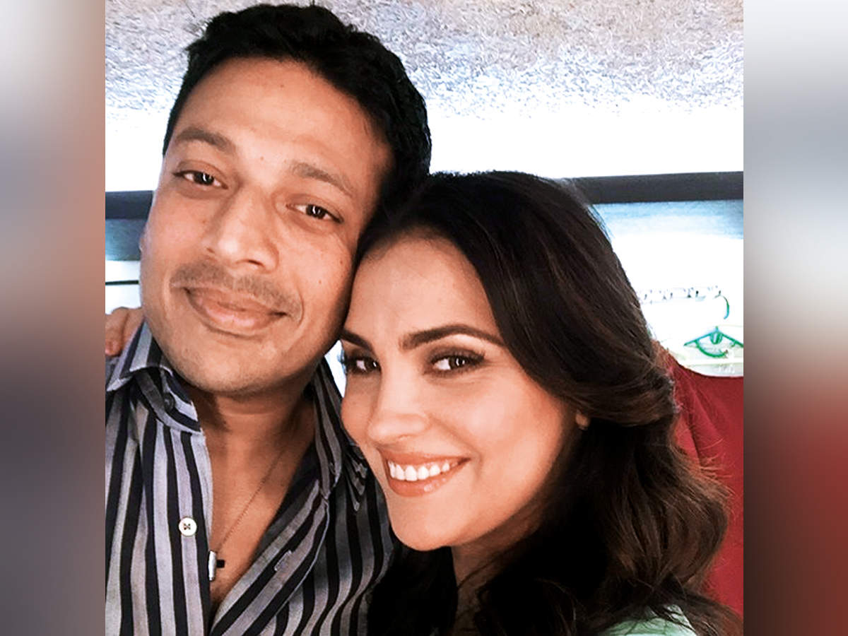 An Itch In Time Saves Nine For Mahesh Bhupathi And Lara Dutta