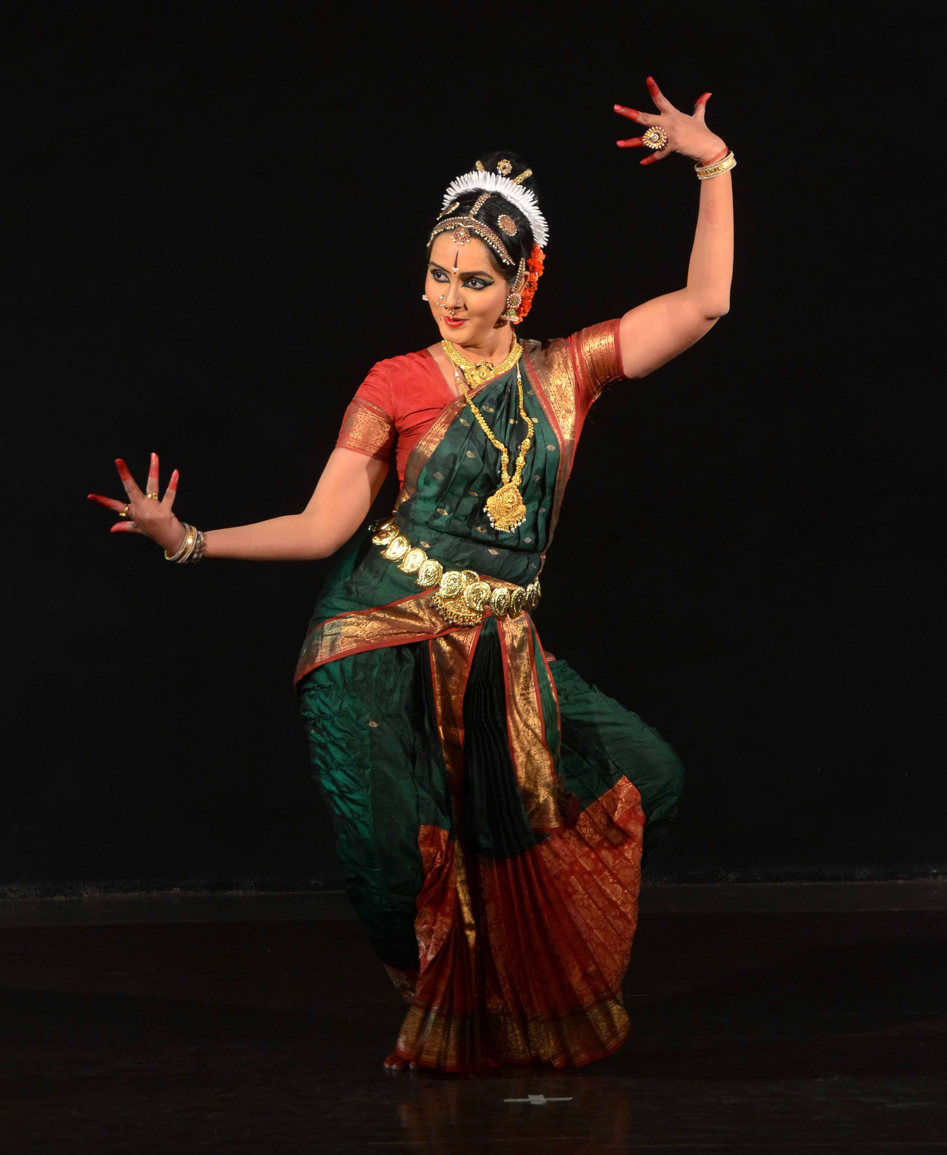 Kuchipudi: Kuchipudi and Kathak enthral dance lovers in Aurangabad ...