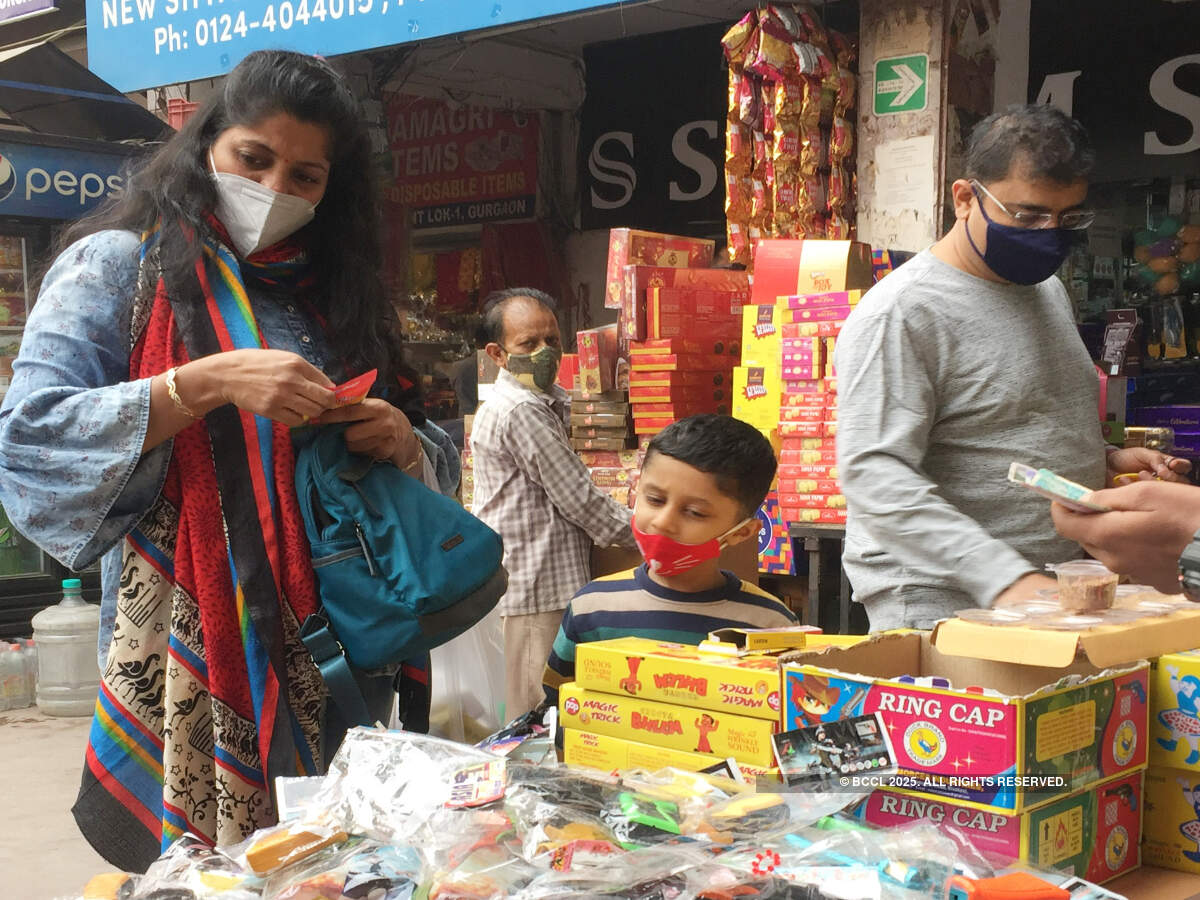 Families were seen buying crackers openly in Sushant Lok, Gurgaon