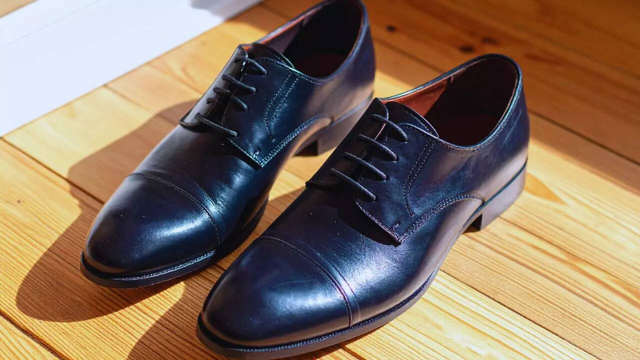 Black shoes