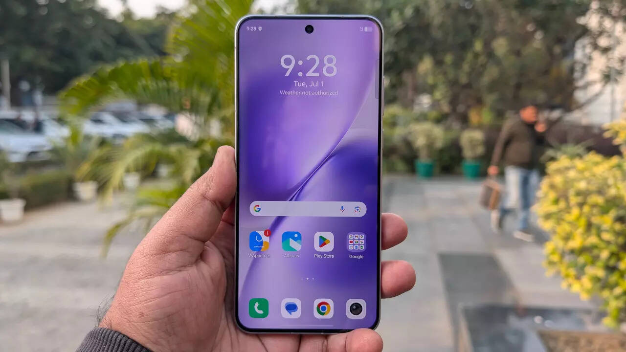 Vivo X200T display