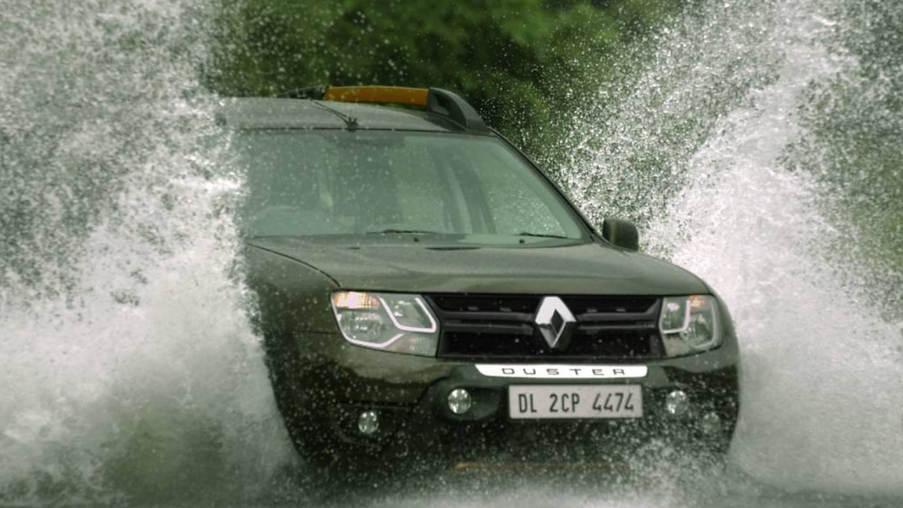 Previous gen Duster was offered with AWD