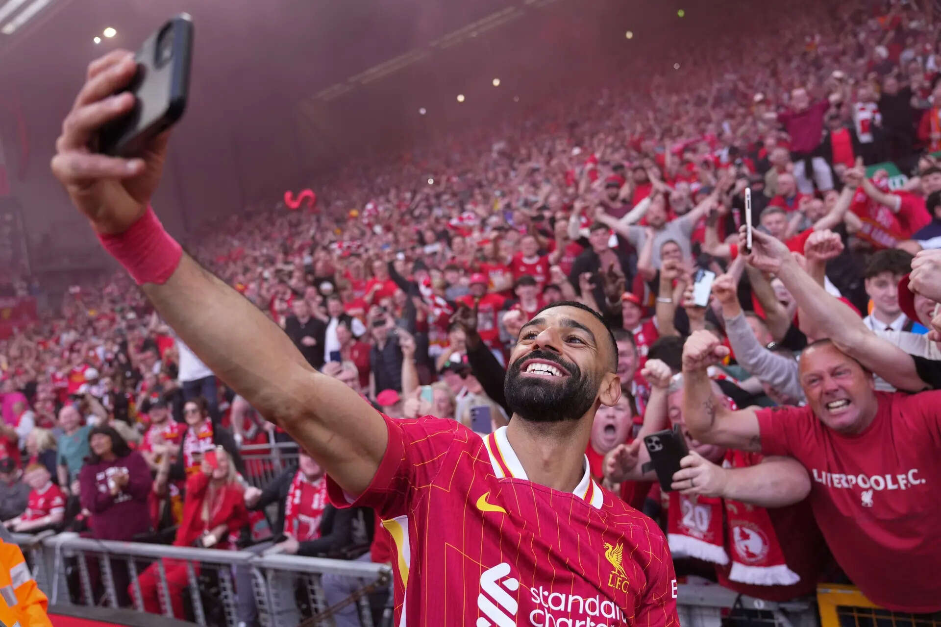 Mohamed Salah to leave Liverpool at end of the season after 9 years with club