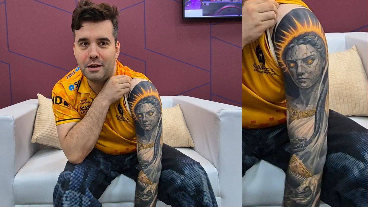Ian Nepomniachtchi's tattoo on his left arm (Photos by Jyotirmoy Halder from TimesofIndia