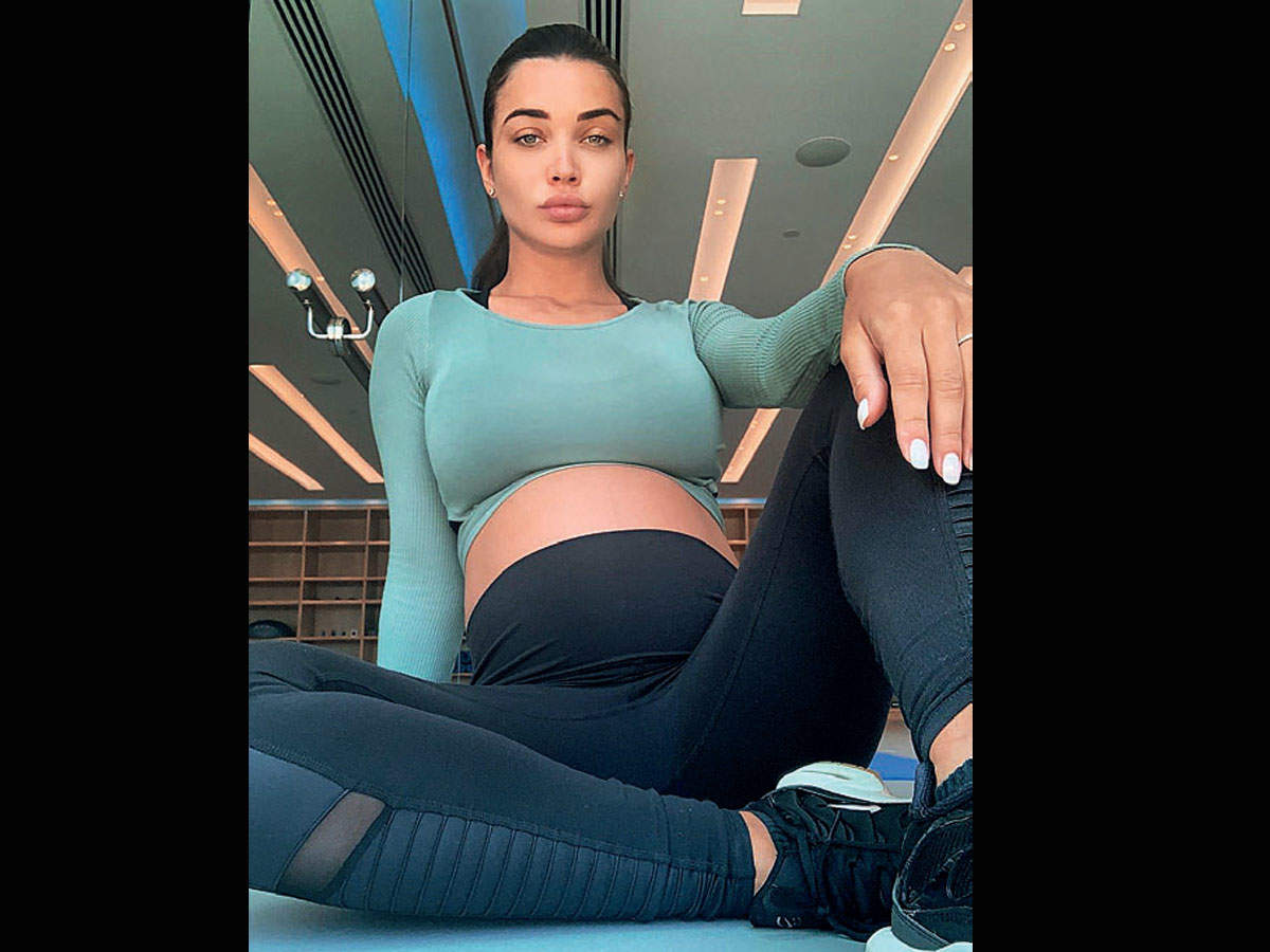 Bollywood Amy Jackson Flaunts Her Baby Bump Post Workout Session