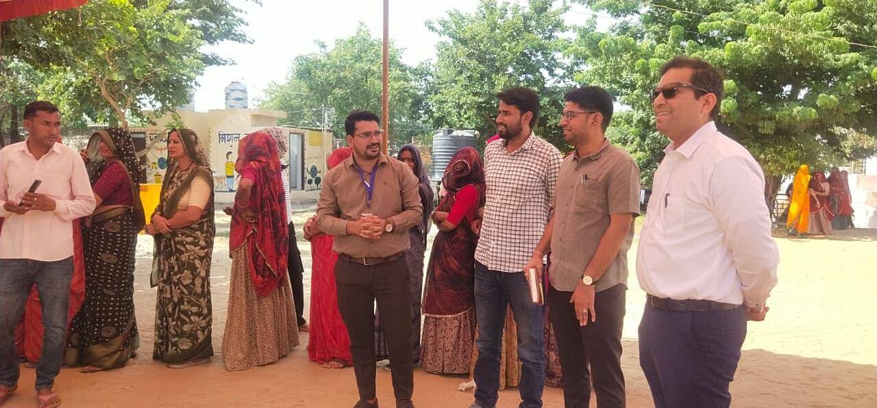 District Collector Sandesh Nayak inspecting Hiranoda and Rojdi polling stations (3).jpeg