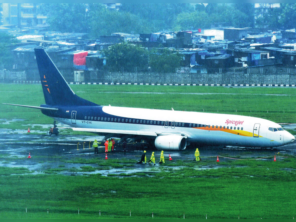 203 cancellations as Spicejet plane overshoots runway