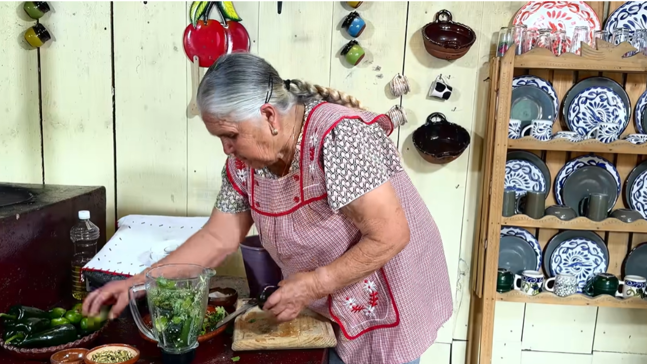 Screengrab from her YouTube channel 'De mi Rancho a Tu Cocina.'