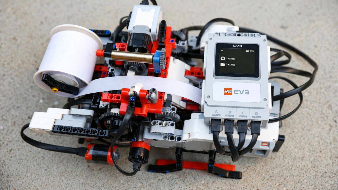 How a 12-year-old turned a Lego robot kit into a Braille printer