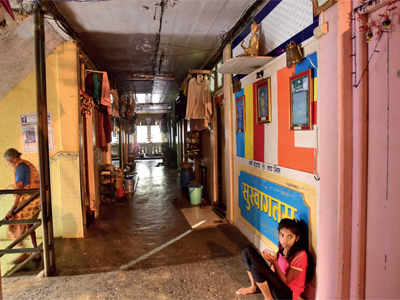 BDD Chawl: 3,000 BDD chawl residents in a bind