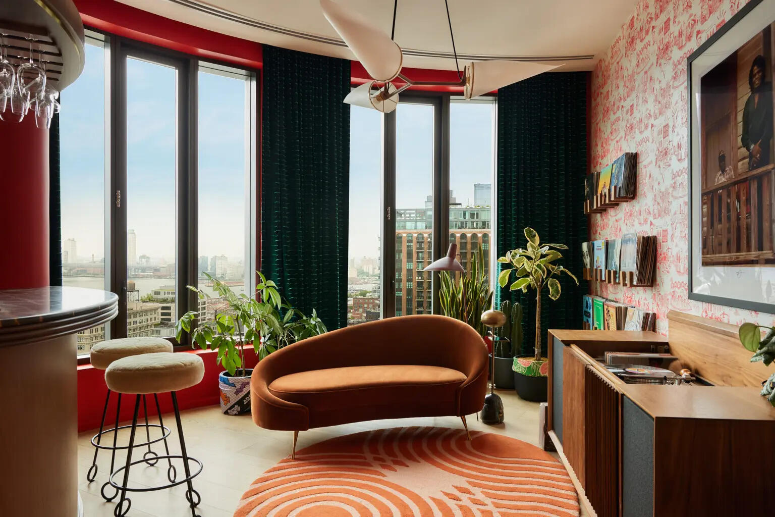 Joe Jonas’ 2,654-square-foot Brooklyn residence went into contract on September 24.