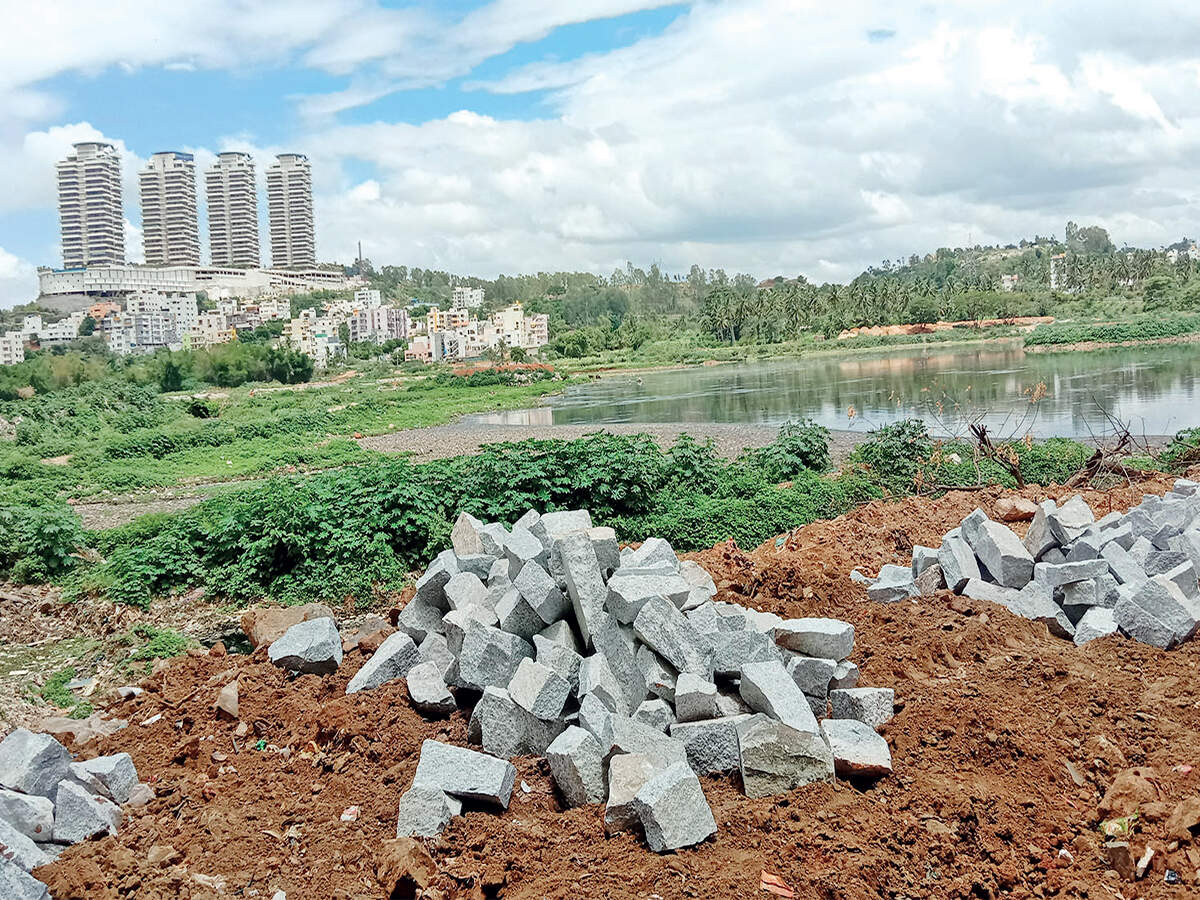 Hosakerehalli Lake Was Supposed To Be Rejuvenated To Store Rainwater ...