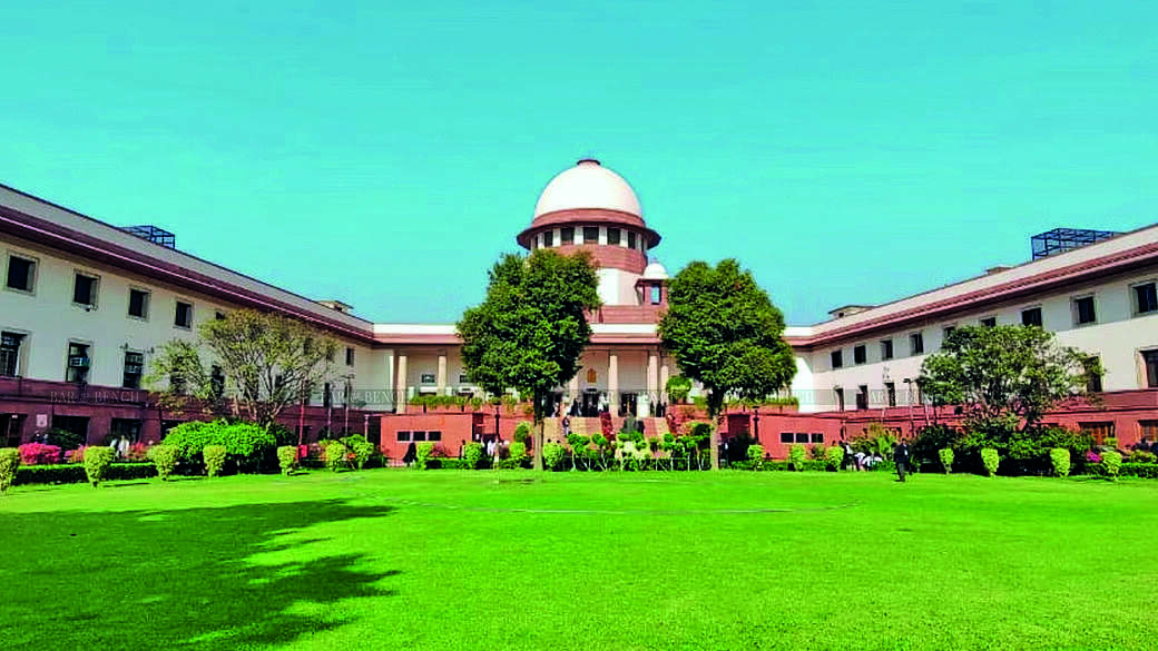 Supreme Court-25-4.jpg