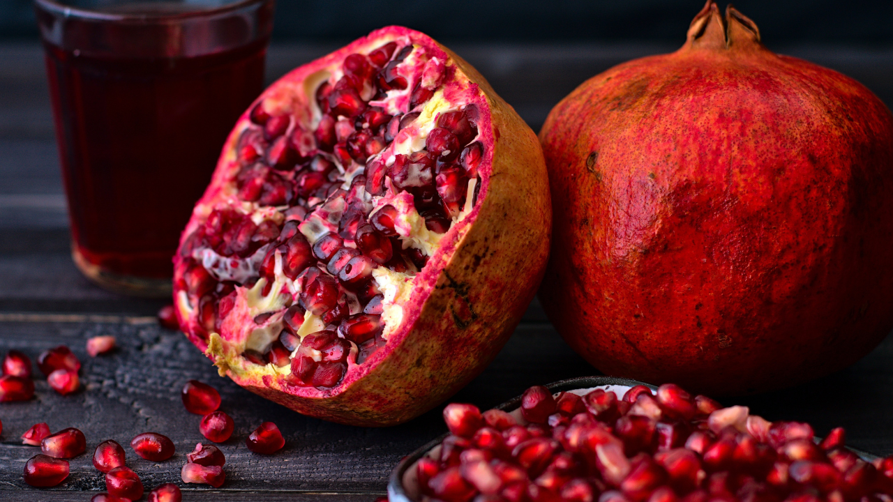 For iron, pomegranate has a slight advantage, but the difference is too small to make either fruit an important iron source