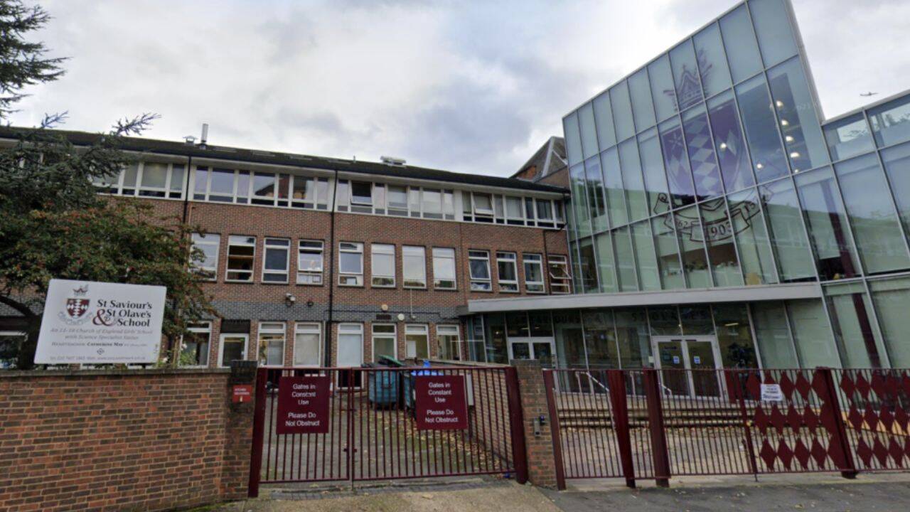Word For Randomness Bermondsey schoolgirl wins national six-word story…
