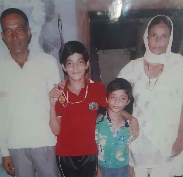 Embed-Parveen-Hooda4-SP