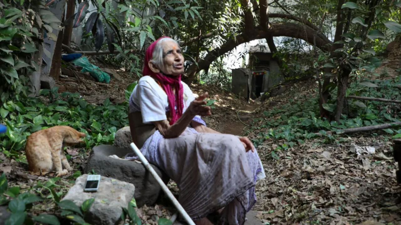 Sane&rsquo;s Pune home was surrounded by trees and birds; she often said she did not want to leave because she wanted to look after them. (Photo courtesy: The New Indian Express)