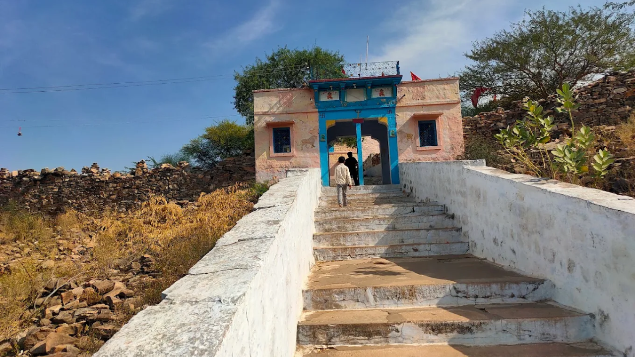 Bagoria Mataji Mandir is located in Bagoria village, in the Bhopalgarh tehsil of Jodhpur.