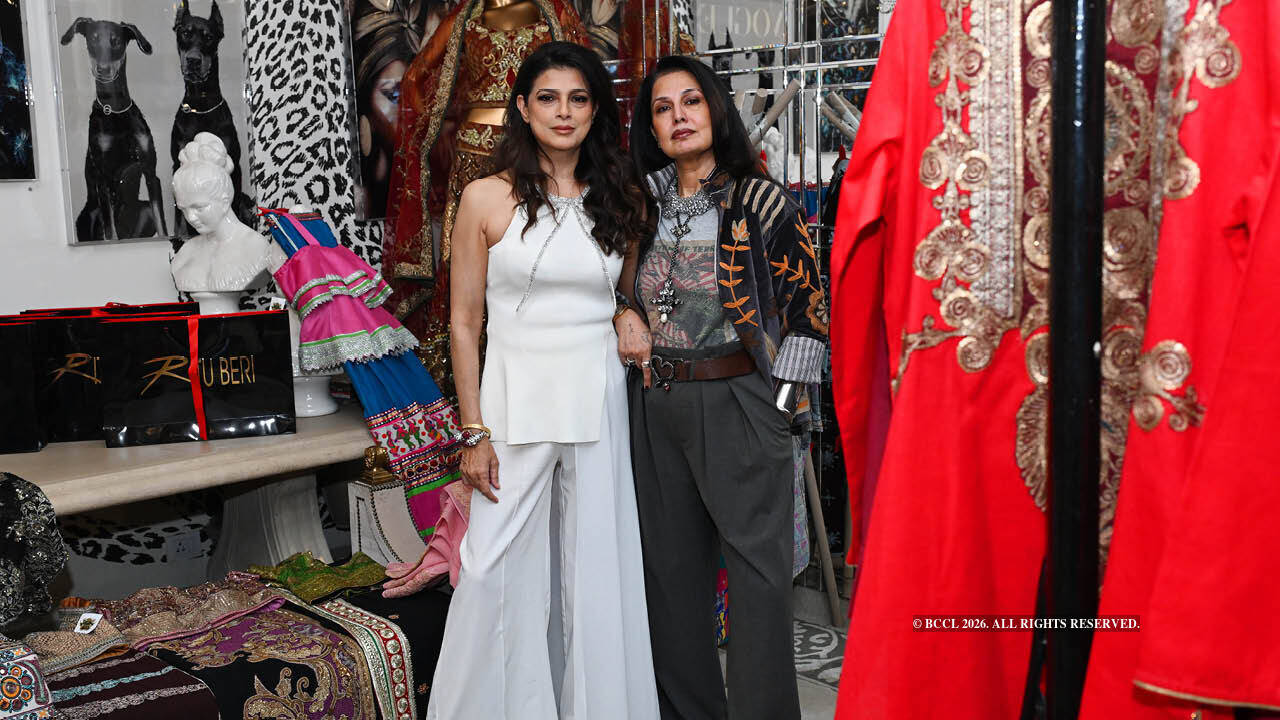Priya Kakar Kapur and Ritu Beri<br>