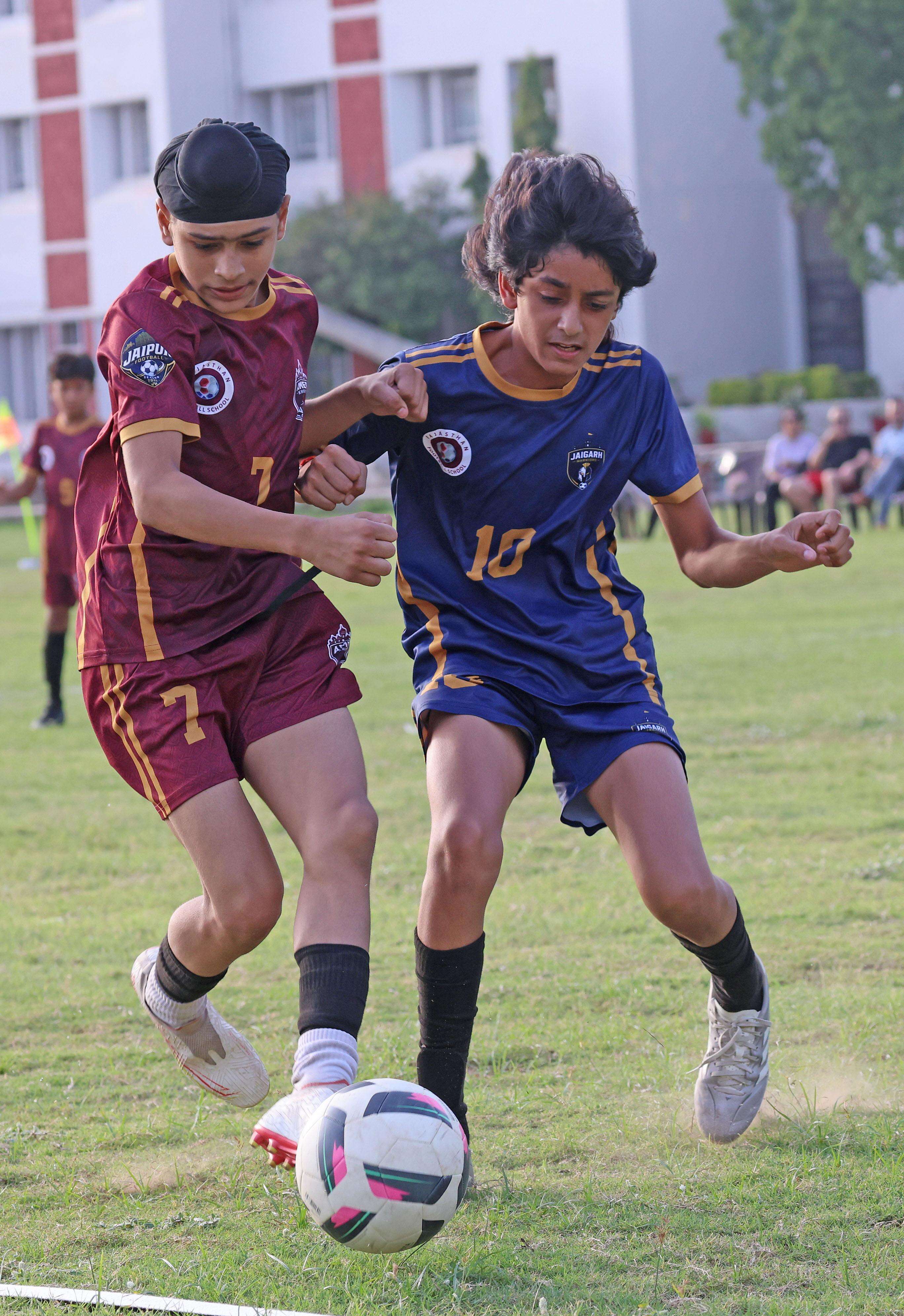 Football-3.jpg