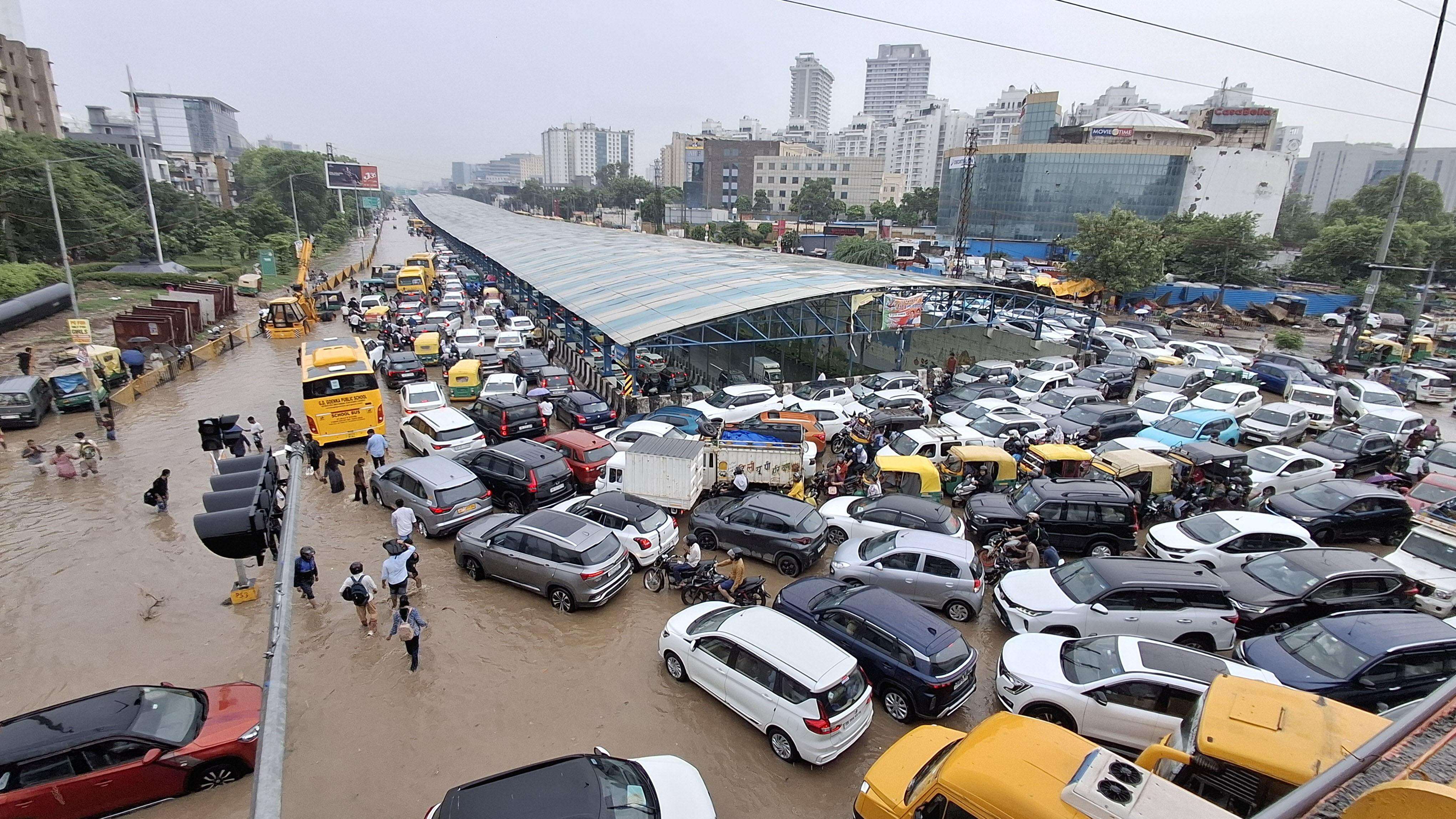 WATERLOGGING_GURGAON-18.jpg