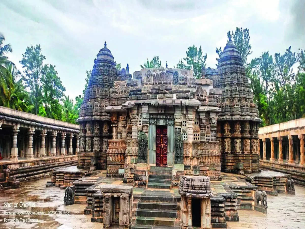 hoysala: BM Trippin’ Tales: Hoysala temples: UNESCO World Heritage site