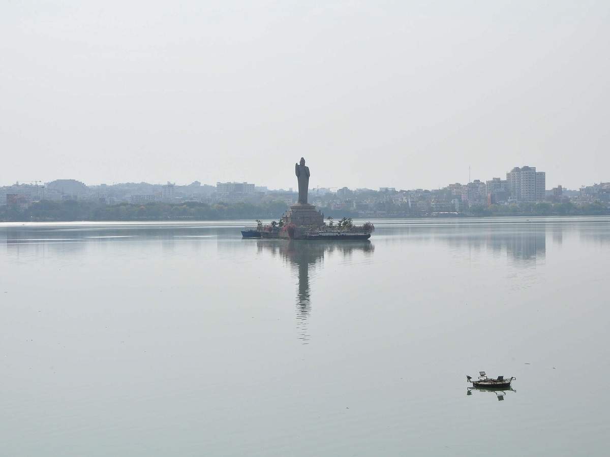 hyderabad s hussain sagar clean despite rise in production at drug firms hussain sagar clean despite rise