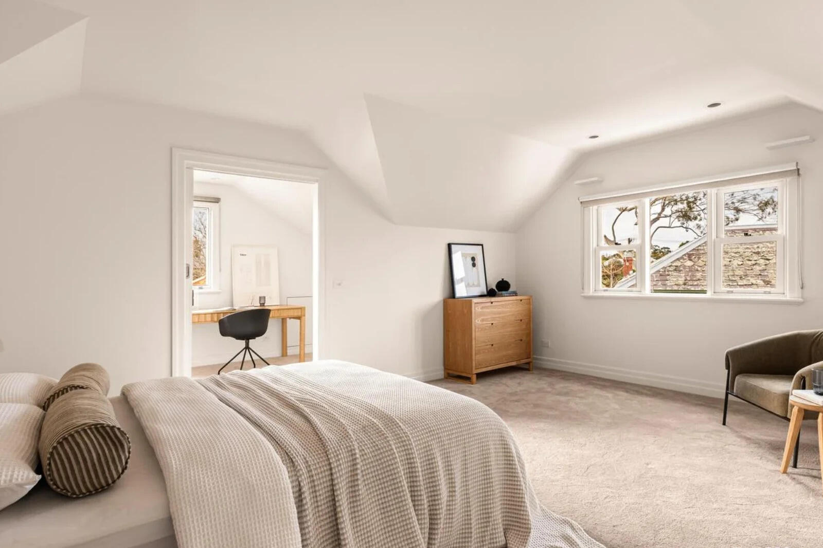 Second bedroom