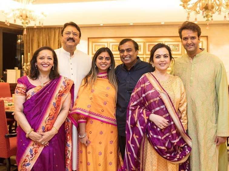 Isha Ambani Wedding Isha Ambani Anand Piramal To Get Married On December In Mumbai