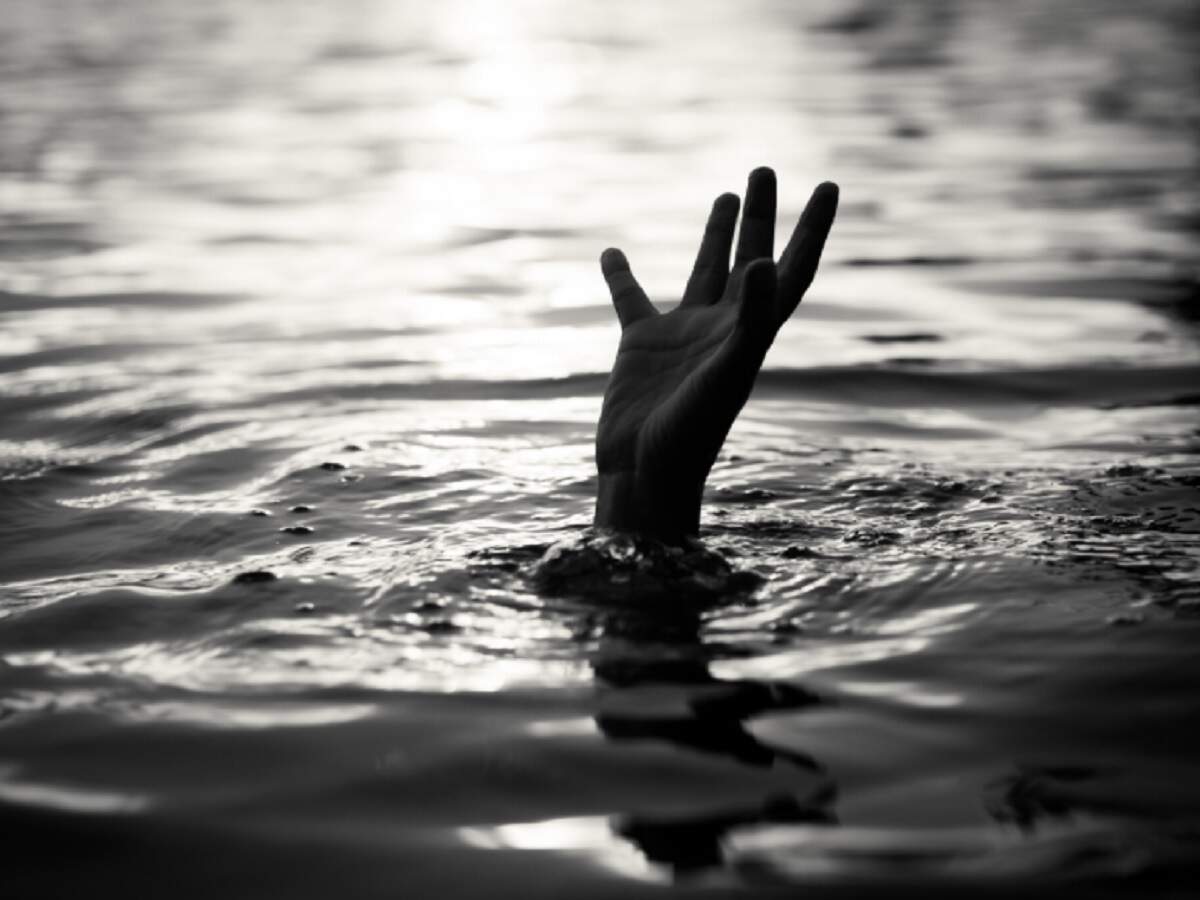 Navi Mumbai: Man jumps into Vashi creek after a fight with girlfriend - Vimarsana News