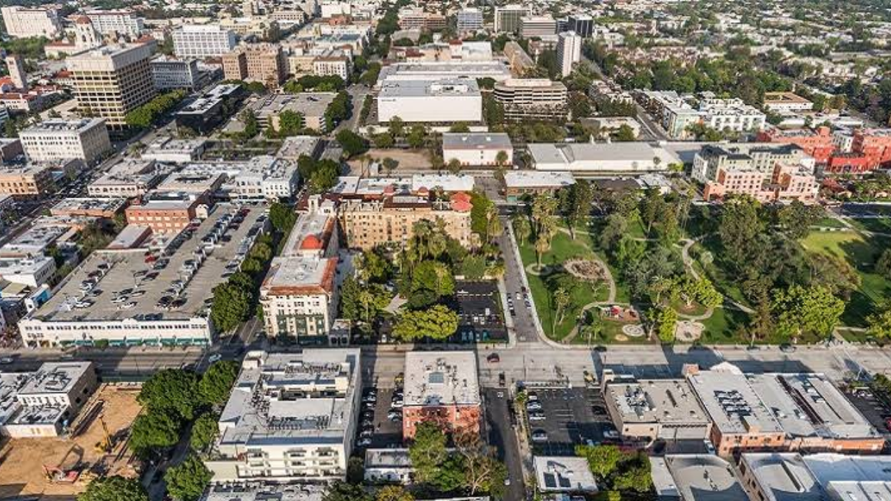 Pasadena’s ‘Walk and Roll’ programme puts neighbourhoods on the map (Image: Pasadena Now)<br>
