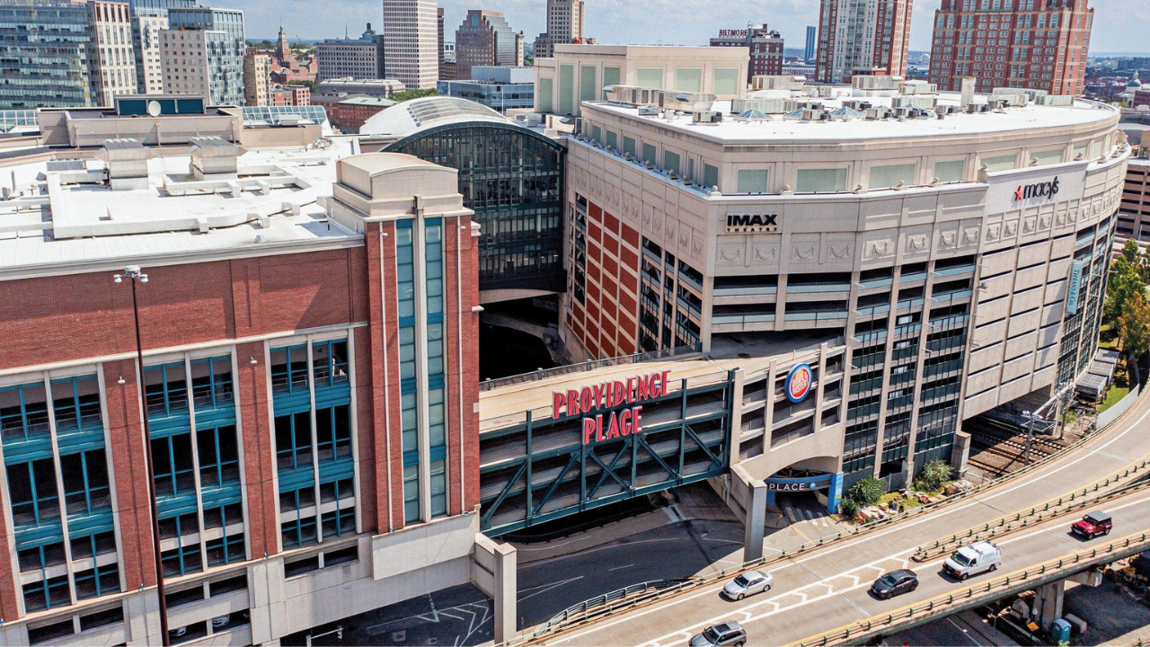 How the secret mall apartment was created<br>