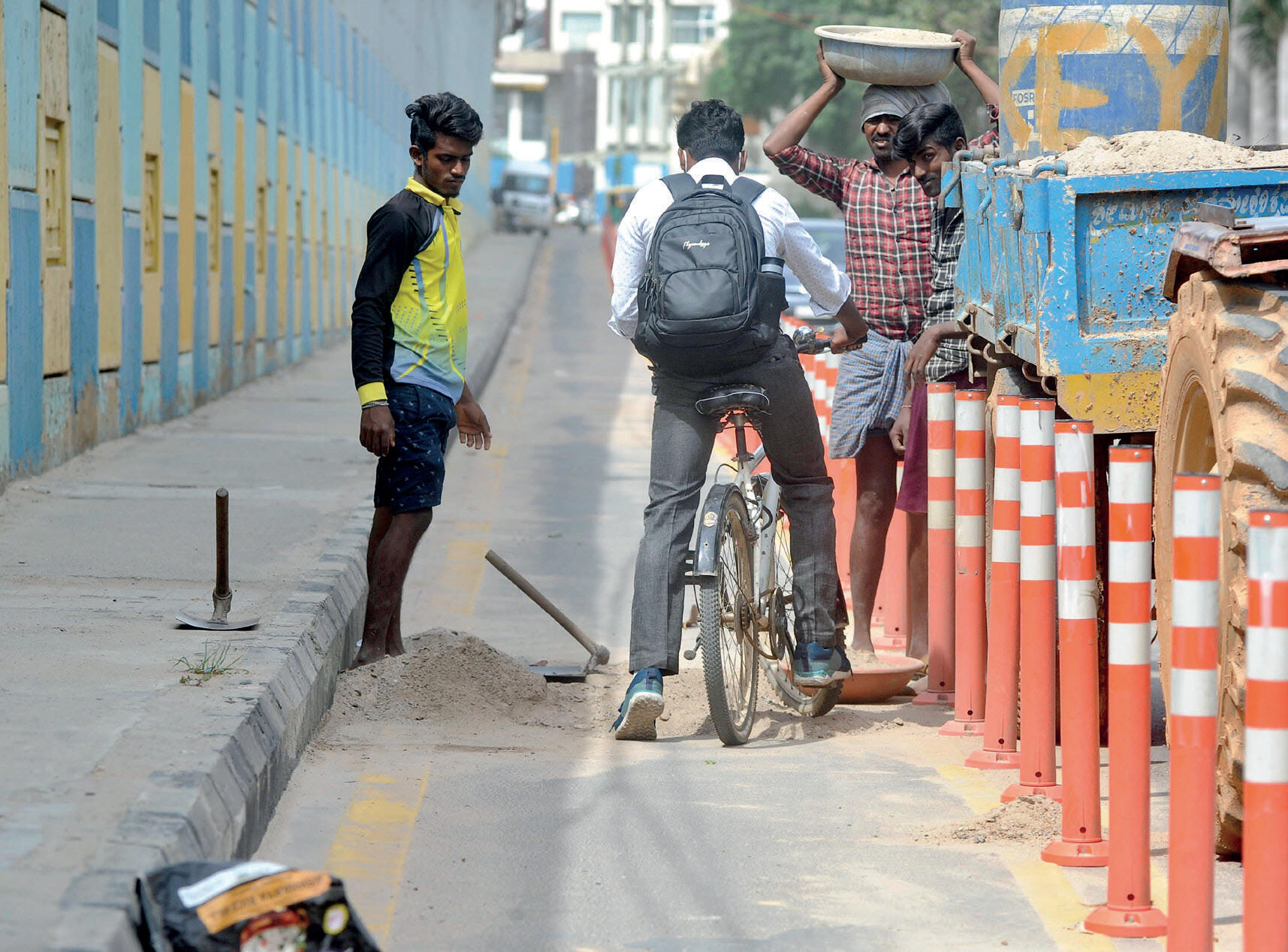 Dust to dust: Our cycle lanes - Vimarsana News
