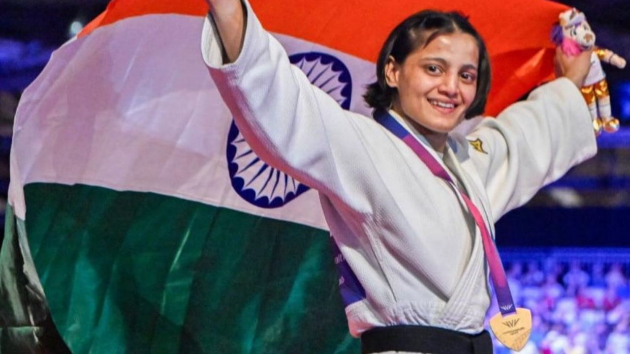The Tripura-born judoka overcame personal loss and a difficult journey to claim Commonwealth gold.<br>