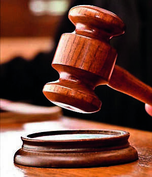 IMG_gavel_1_1_CPLB4F18.jpg