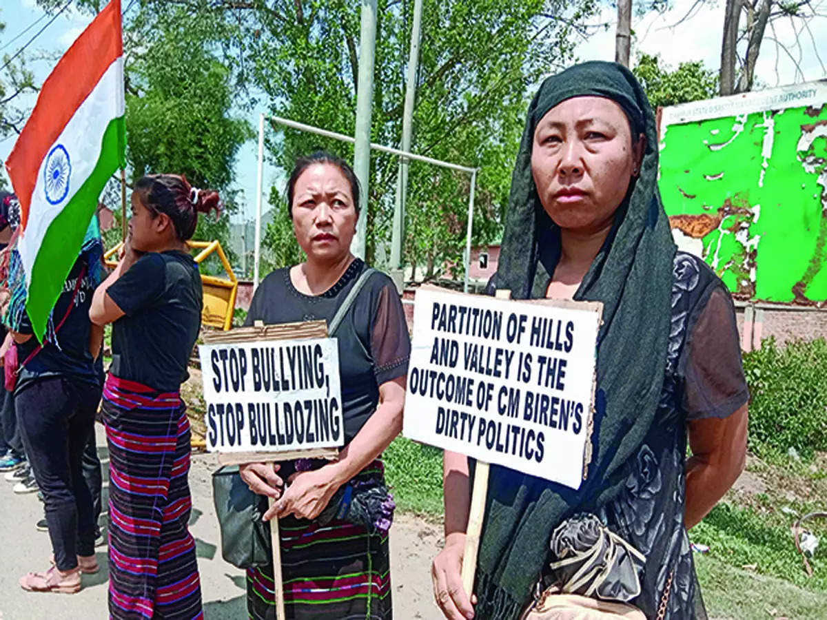 Manipur Manipur Shah Holds Talks Announces Compensation 