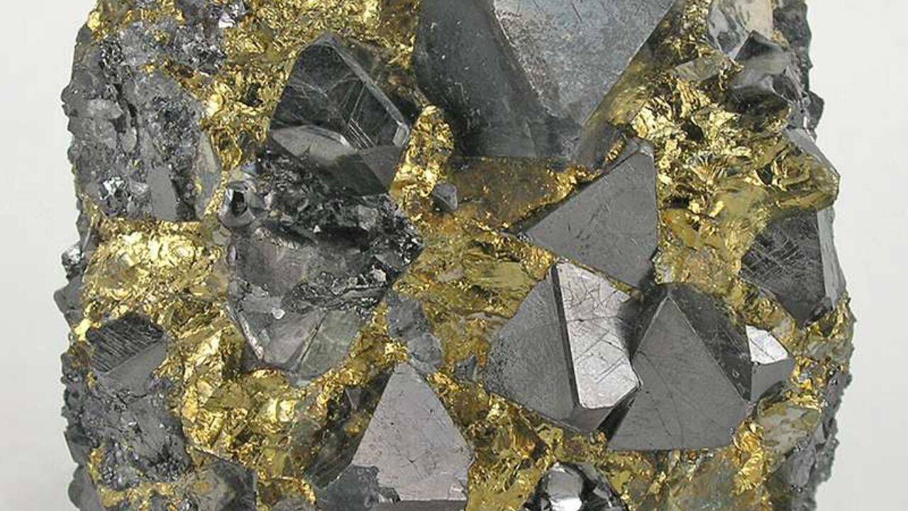 Production of hydrogen from Australia’s Red desert magnetite